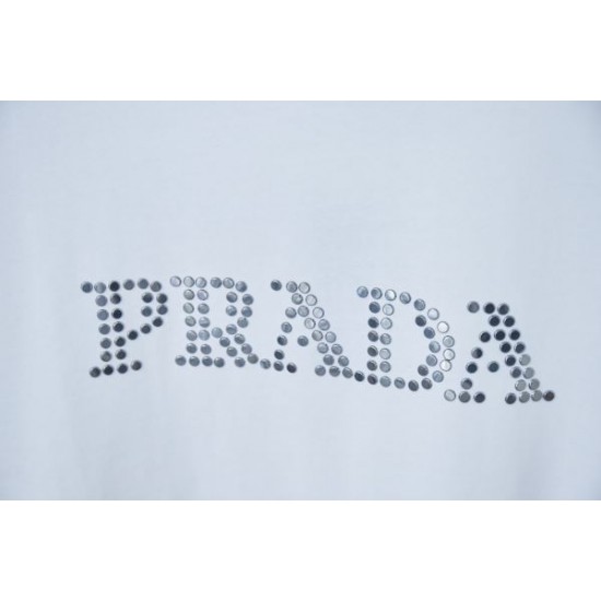 2025SS PRADA プラダ シンプルラグジュアリー 半袖Tシャツ 洗練された大人カジュアル