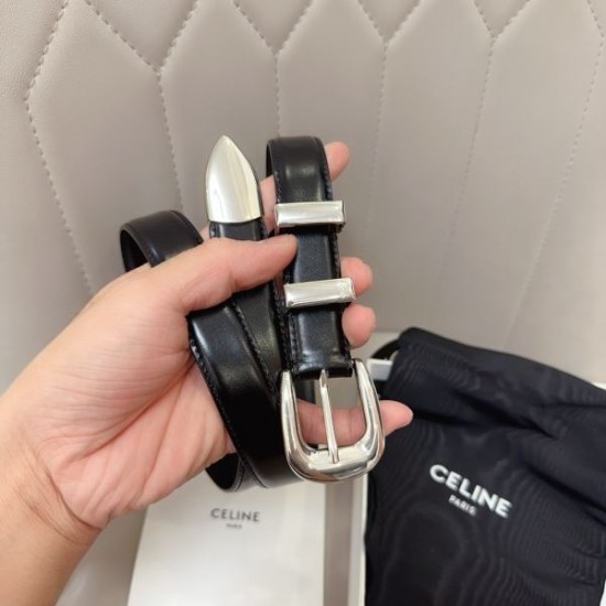 2025FW スタイリッシュ ベルト CELINE セリーヌ きれいめな印象で着こなし 新作