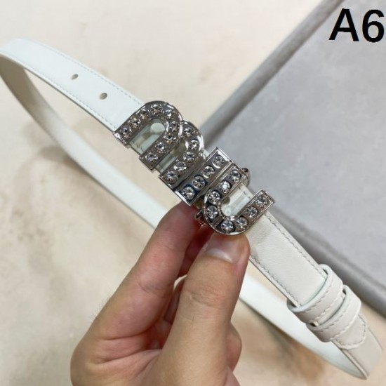 2025FW 美ライン ベルト MIU MIU ミュウミュウ 今期新作人気の美ライン 高級感