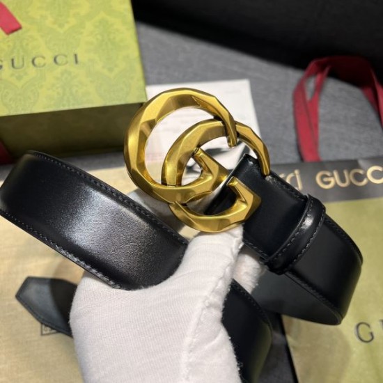 2025FW 秋 ベルト GUCCI グッチ この秋は目を引くスタイル 高級感溢れる