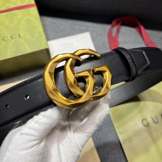 2025FW 秋 ベルト GUCCI グッチ この秋は目を引くスタイル 高級感溢れる
