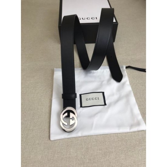 2025FW 季節感 ベルト GUCCI グッチ 季節の変わり目に活躍する 注目のデザイン