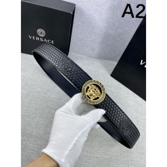 2025FW カジュアル ベルト VERSACE ヴェルサーチェ カジュアルな雰囲気があり 高級感