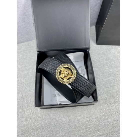 2025FW カジュアル ベルト VERSACE ヴェルサーチェ カジュアルな雰囲気があり 高級感
