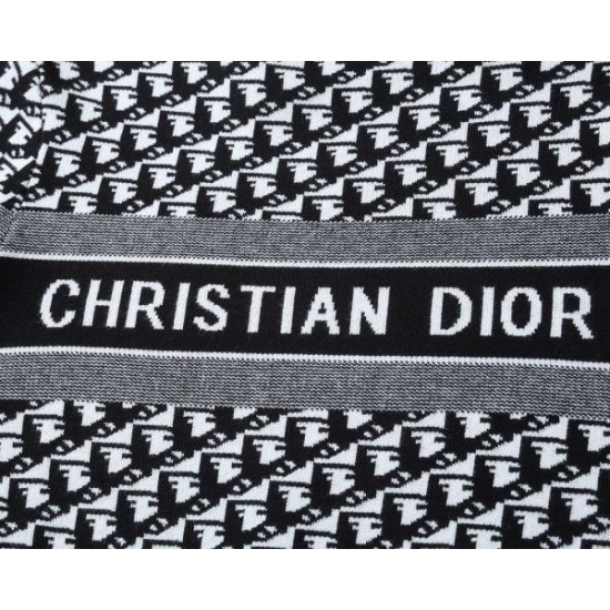 2025秋冬 セーター DIOR ディオール 今年流行の人気コーデ完成