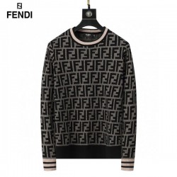 2025秋冬 セーター FENDI フェンディ 今年らしい着こなし完成モデル