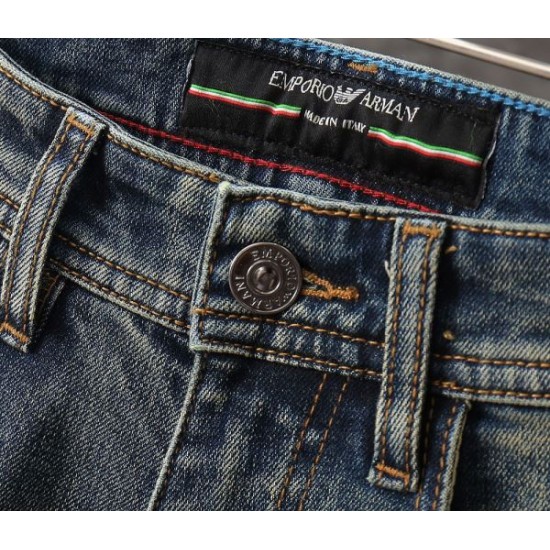 2025秋冬 ジーパン ARMANI アルマーニ 大人っぽい 高級感スタイル