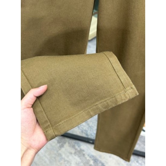 2025秋冬 カジュアルパンツ BURBERRY バーバリー 秋のおしゃれ 満喫アイテム