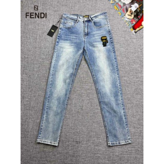 2025秋冬 ジーパン FENDI フェンディ 瞬時におしゃれ上級者 新作モデル