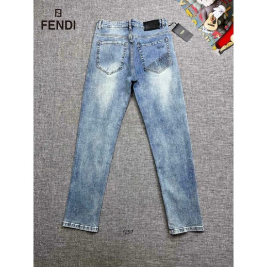 2025秋冬 ジーパン FENDI フェンディ 瞬時におしゃれ上級者 新作モデル