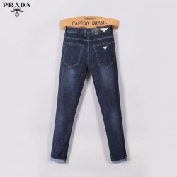 2025秋冬 ジーパン PRADA プラダ 秋先取り トレンド必須アイテム