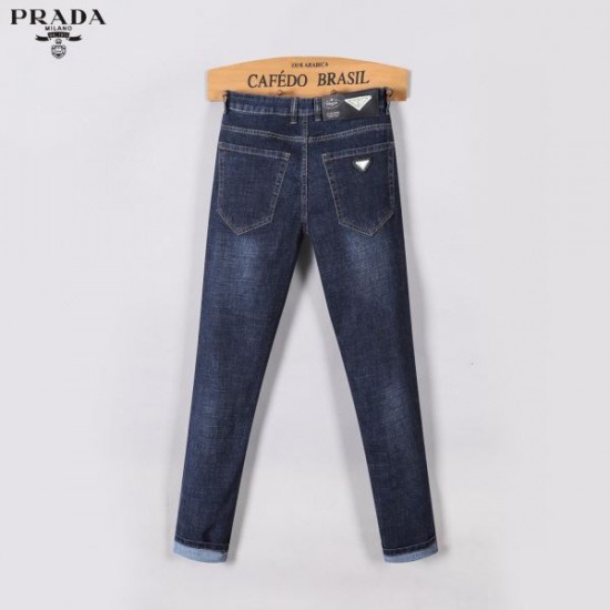 2025秋冬 ジーパン PRADA プラダ 秋先取り トレンド必須アイテム