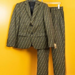 2025秋冬 スーツ FENDI フェンディ おしゃれ愛用者多数 人気スーツ