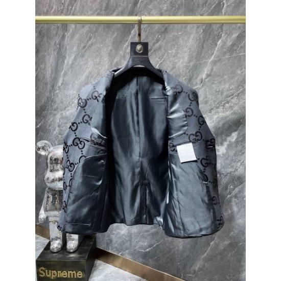 2025秋冬 スーツ GUCCI グッチ 新作登場 秋冬らしさ満点スタイル