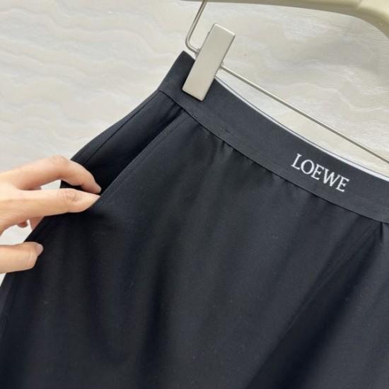 LOEWE ロエベ スカート 2025秋冬新作 半歩先をいくおしゃれトレンド
