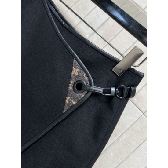 LOUIS VUITTON ルイヴィトン ミニスカート 2025秋冬新作 雑誌掲載のおしゃれアイテム