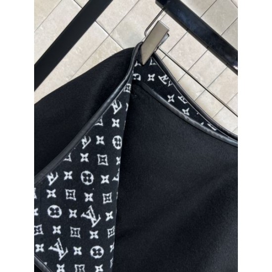 LOUIS VUITTON ルイヴィトン ミニスカート 2025秋冬新作 雑誌掲載のおしゃれアイテム