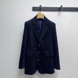 MIU MIU ミュウミュウ セットアップ 2025秋冬新作 一目置かれる秋冬の新作コーデ