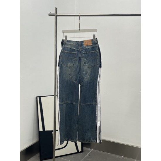 BALENCIAGA バレンシアガ デニムパンツ 2025秋冬新作 秋冬トレンドで夢中になる注目モデル