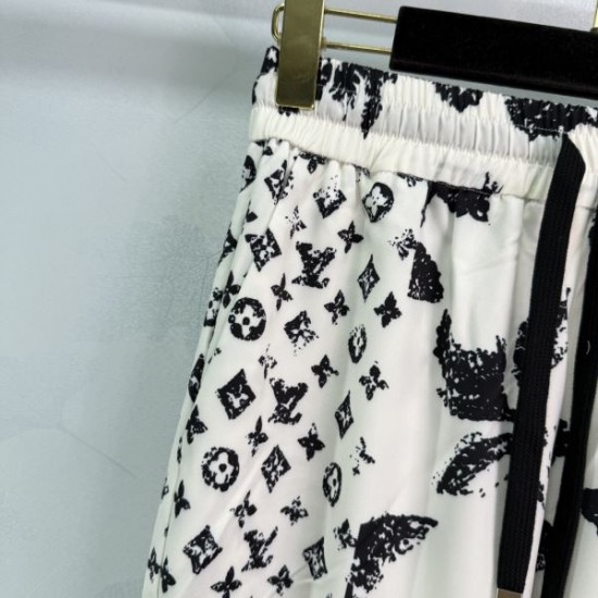 LOUIS VUITTON ルイヴィトン ロングパンツ 2025秋冬新作 秋にぴったりのおすすめスタイル