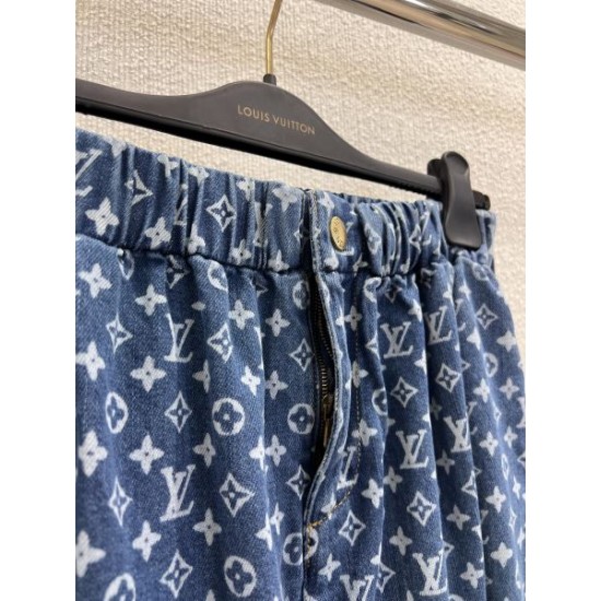 LOUIS VUITTON ルイヴィトン ジーンズ 2025秋冬新作 秋のおでかけに最適な人気モデル
