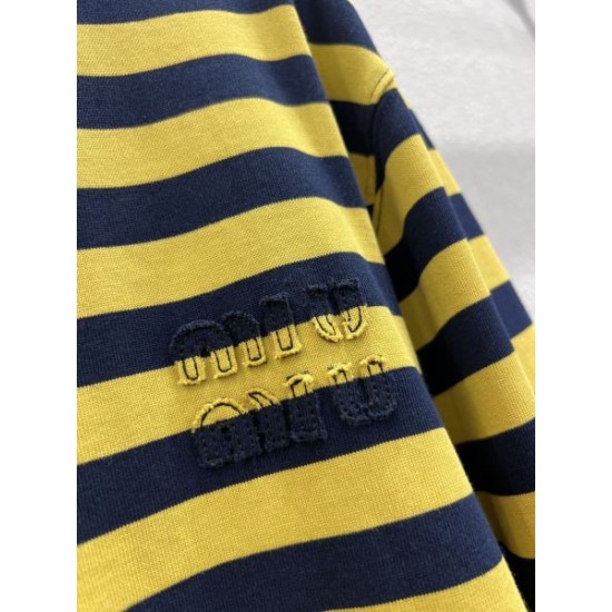 MIU MIU ミュウミュウ 長袖Tシャツ 2025秋冬新作 抜群のブランドプリントデザイン