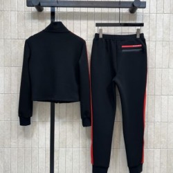 PRADA プラダ セットアップ 2025秋冬新作 おしゃれ度をアップする新着アイテム