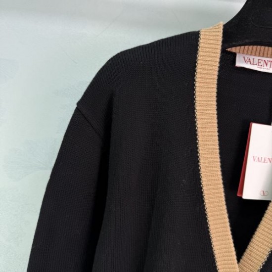VALENTINO ヴァレンティノ ニットカーディガン 2025秋冬新作 人気のお気に入りデザイン