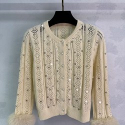 VALENTINO ヴァレンティノ ニットカーディガン 2025秋冬新作 大人っぽく見せる上品カーディガン