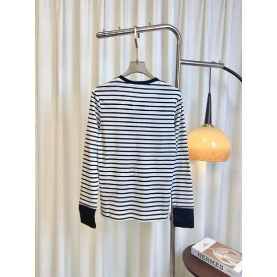YSL イヴ サンローラン 長袖Tシャツ 2025秋冬新作 カッコよく決まる人気Tシャツ