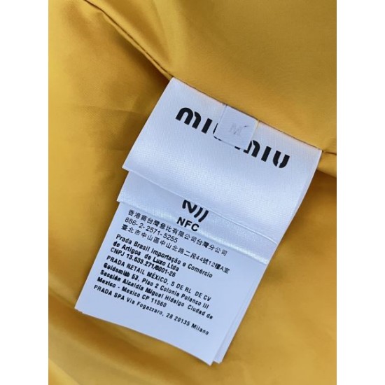 MIU MIU ミュウミュウ ダウンジャケット 2025秋冬新作 今季も注目のおしゃれスタイル