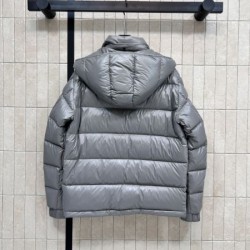 MONCLER モンクレール ダウンジャケット 2025秋冬新作 セレブや芸能人愛用の人気モデル