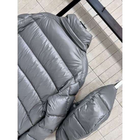 MONCLER モンクレール ダウンジャケット 2025秋冬新作 セレブや芸能人愛用の人気モデル