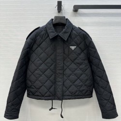 PRADA プラダ 綿入れ 2025秋冬新作 最新シーズン注目のブランドアイテム
