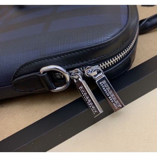2025FW ブリーフケース BURBERRY バーバリー 高級感あふれるビジネスバッグ 通勤通学に最適