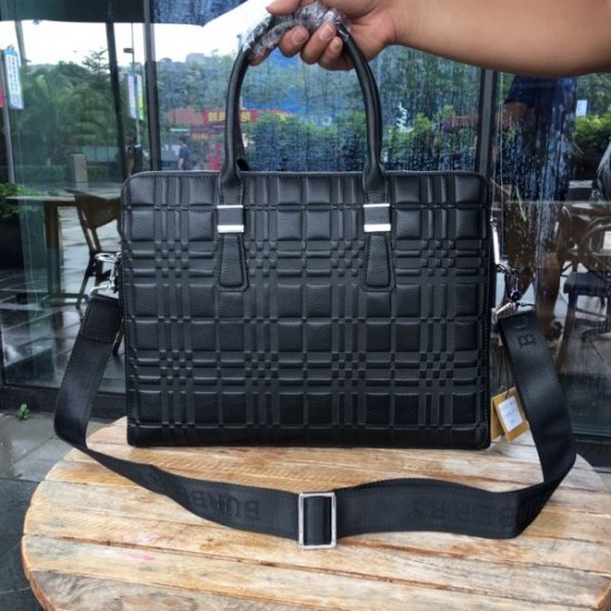 2025FW ブリーフケース BURBERRY バーバリー 新作限定カラー 上品でスタイリッシュ