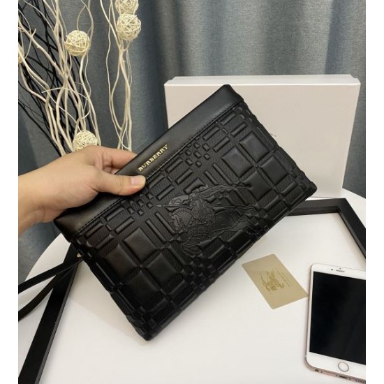 2025FW クラッチバッグ BURBERRY バーバリー 希少限定 入手困難なラグジュアリーバッグ