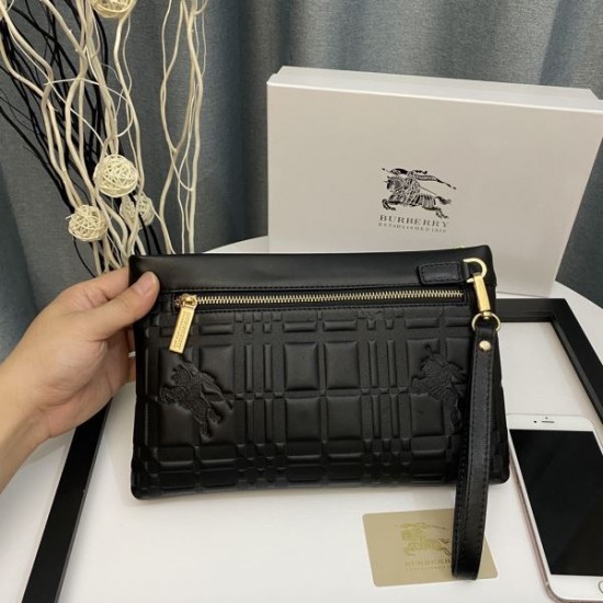 2025FW クラッチバッグ BURBERRY バーバリー 希少限定 入手困難なラグジュアリーバッグ