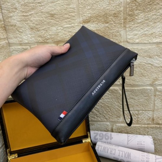 2025FW クラッチバッグ BURBERRY バーバリー 新作セール価格 上品でスタイリッシュ