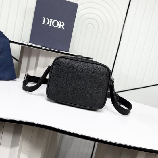 2025FW ショルダーバッグ DIOR ディオール 見逃せない秋冬注目アイテム トレンド感抜群