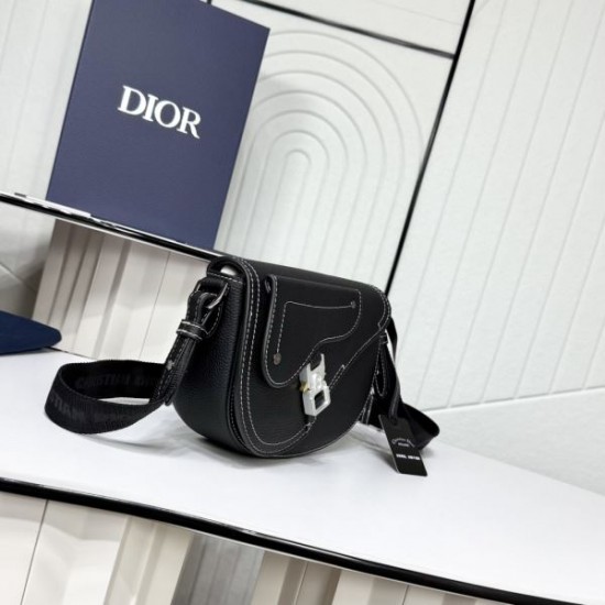 2025FW ショルダーバッグ DIOR ディオール 秋冬限定 品薄必至の大人気新作バッグ