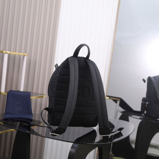 2025FW バックパック DIOR ディオール 秋冬新作 これからの季節に大活躍する人気モデル