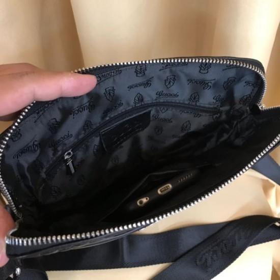 2025FW ショルダーバッグ GUCCI グッチ 新作クラシックデザイン 最安値で販売中