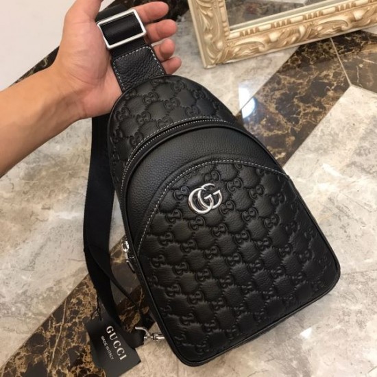 2025FW チェストバッグ GUCCI グッチ 秋の定番アイテム 洗練された上質デザイン