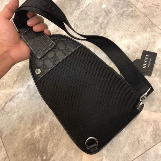 2025FW チェストバッグ GUCCI グッチ 秋の定番アイテム 洗練された上質デザイン