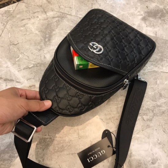 2025FW チェストバッグ GUCCI グッチ 秋の定番アイテム 洗練された上質デザイン