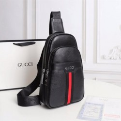 2025FW チェストバッグ GUCCI グッチ 今季トレンド感漂う都会的なファッションバッグ
