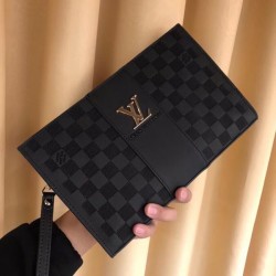 2025FW クラッチバッグ LOUIS VUITTON ルイヴィトン 秋冬新作 軽量で疲れにくい高級バッグ