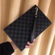 2025FW クラッチバッグ LOUIS VUITTON ルイヴィトン 秋冬新作 軽量で疲れにくい高級バッグ