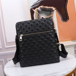 2025FW ショルダーバッグ LOUIS VUITTON ルイヴィトン 最旬トレンドコレクション 大人の必須バッグ